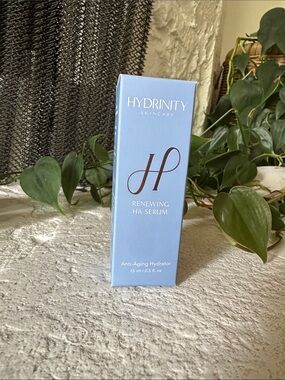 Hydrinity Renewing HA Serum - 15ml Travel Size